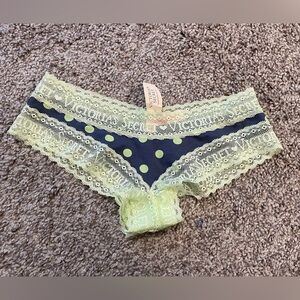 NWT Victoria’s Secret polka dot cotton cheeky panties size XS